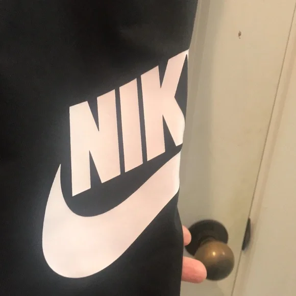 Nike Athletic/Athleisure/Training Leggings, 2X NWT! - Picture 3 of 7
